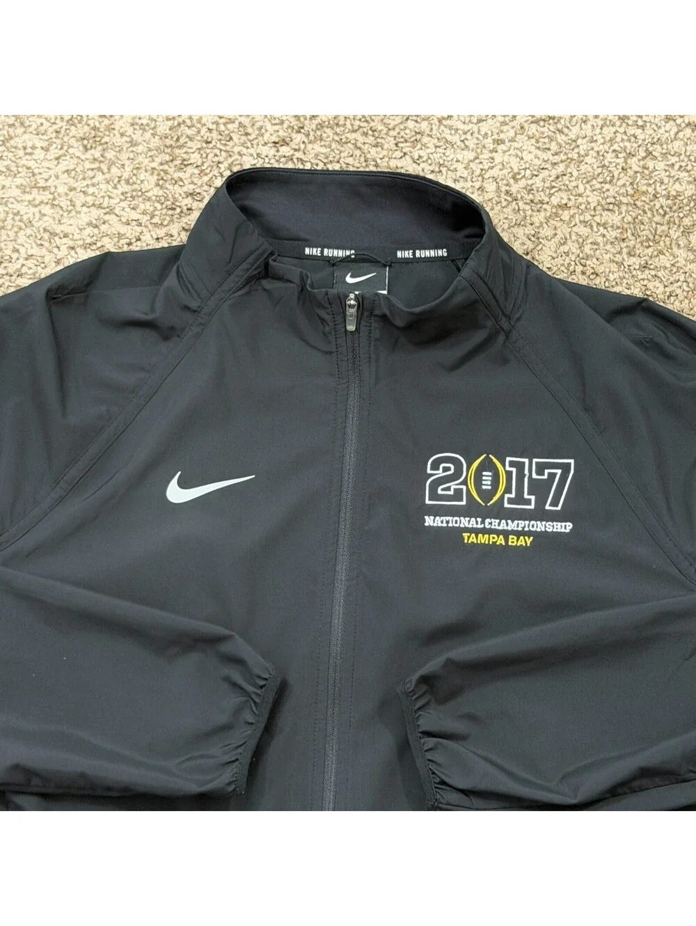 Nike 2017 College Football National Championship Tampa Running Jacket Size Large
